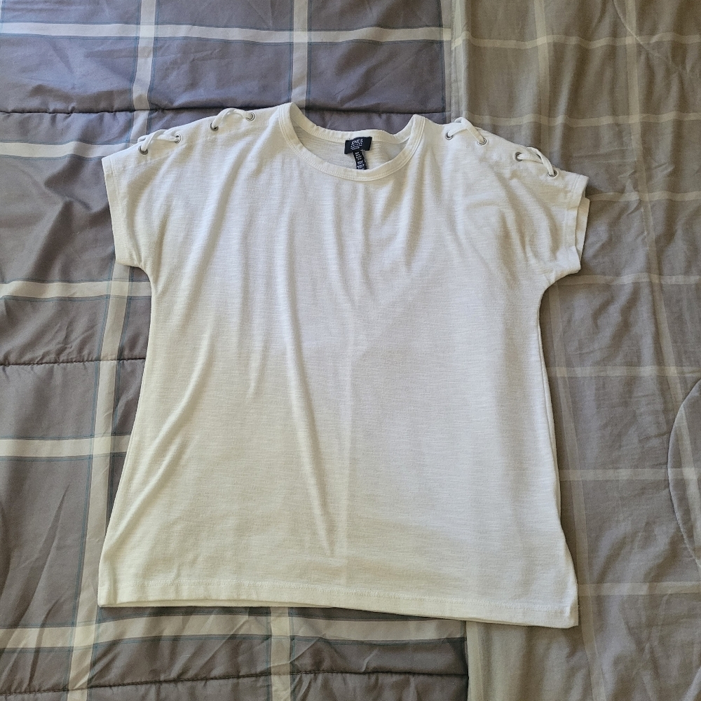 White Jones New York Top